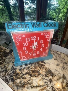 VINTAGE RARE Electric Wall Clock By Ingraham